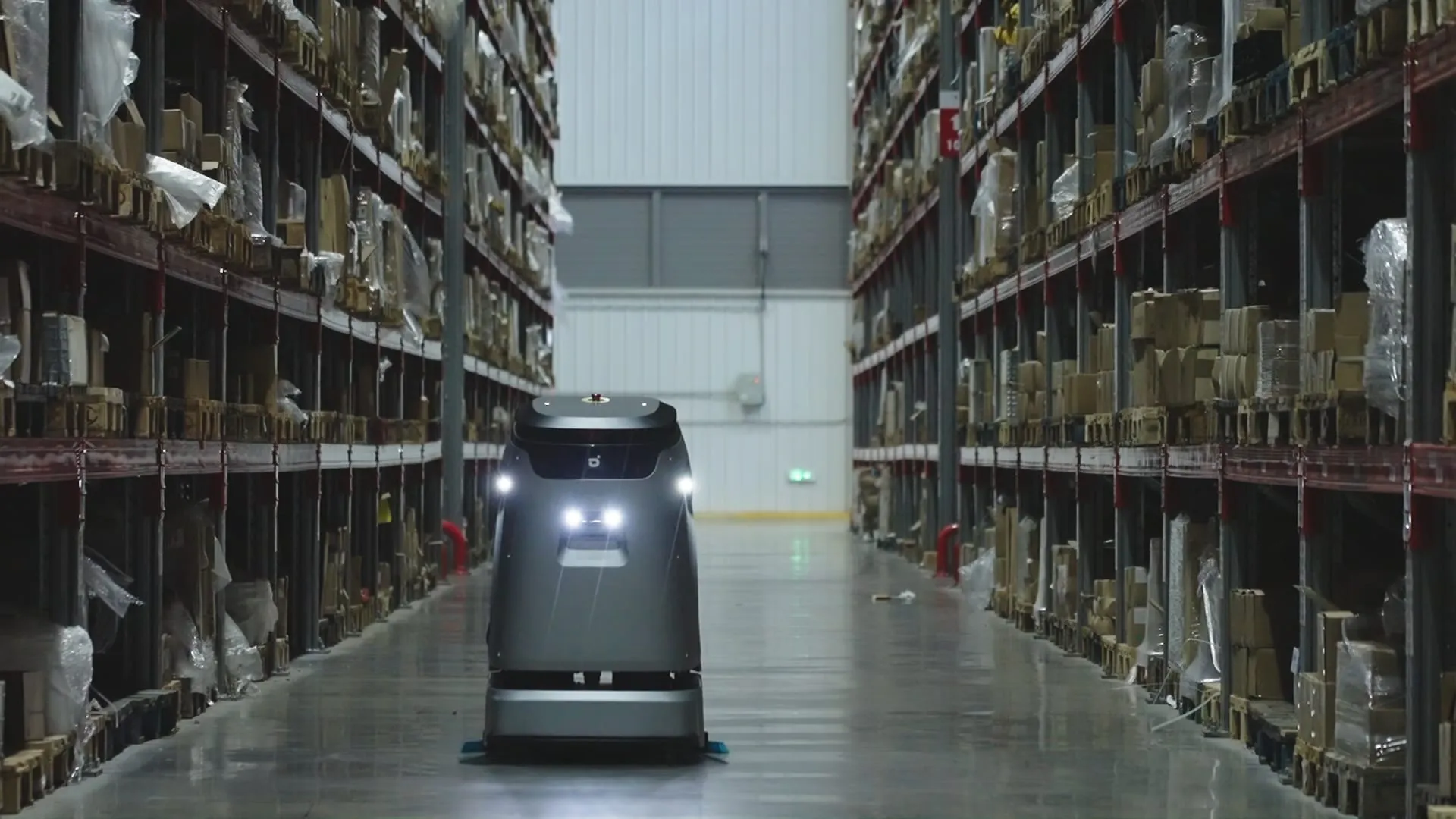 C5 in a racking aisle after hours